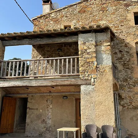 Requesens Kır Evi La Jonquera