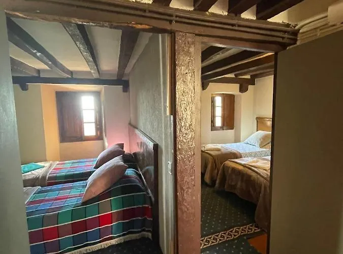 Kır Evi Requesens *